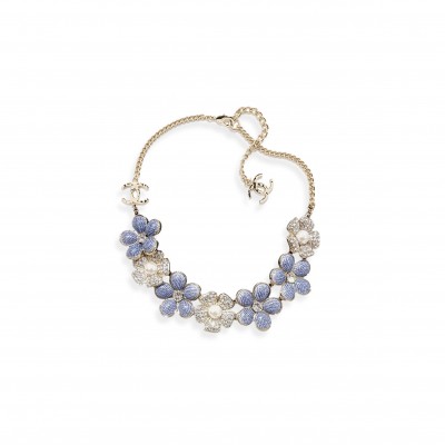 CHANEL NECKLACE 